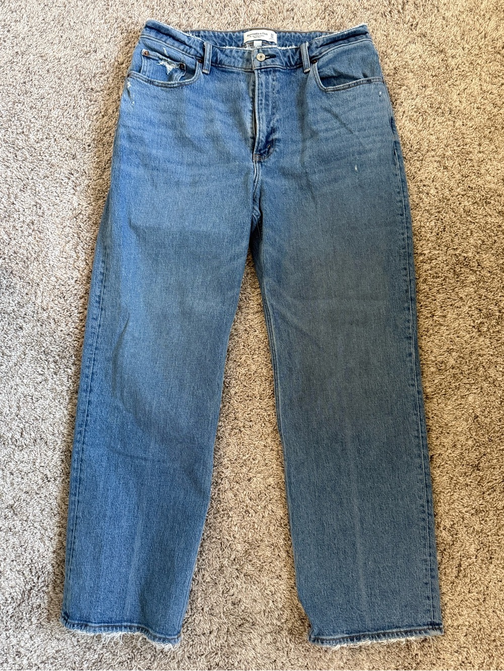 Abercrombie Curve Love The 90s Relaxed Jean High-Rise